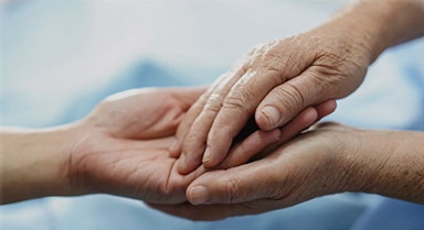 你是哪一瞬间意识到父母变老的？