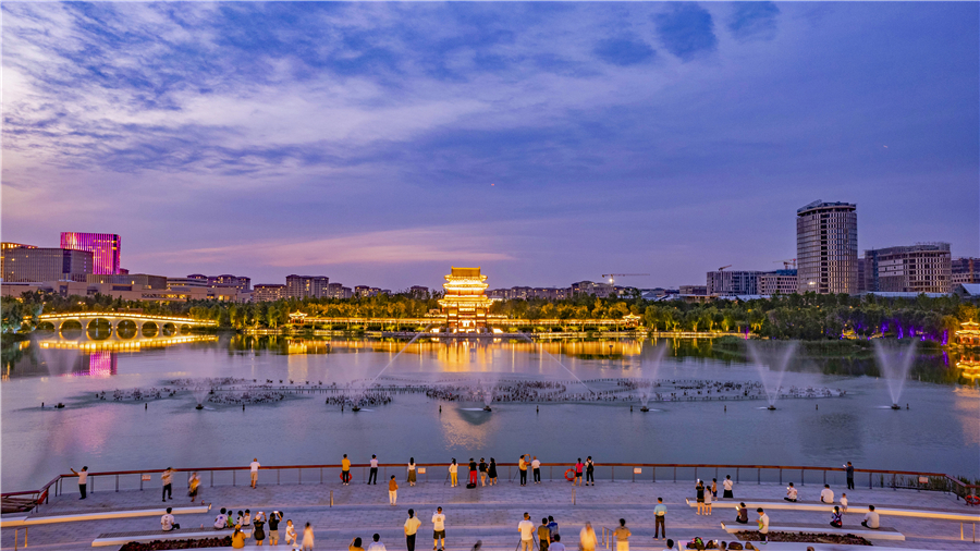 金湖美景。蒋东良摄