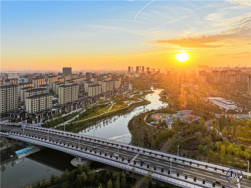 容西晨曲。胡忠摄