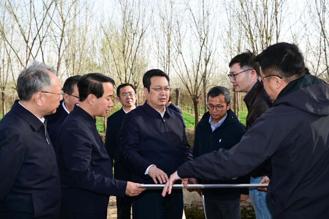 张国华调研雄安新区重点项目建设情况及安全生产工作。王伟倩摄