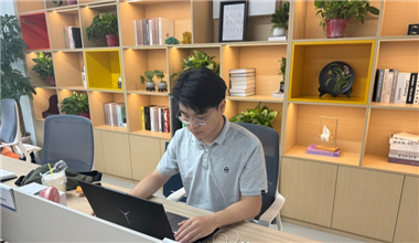 “一人公司”，何以被摆上“千年大计”的棋盘？