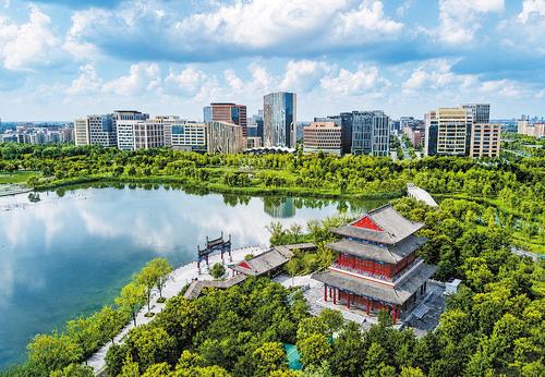 近日拍摄的雄安新区容东片区。一座蓝绿交织、清新明亮、水城共融的未来之城正在加速生长。本报记者 刘光昱摄